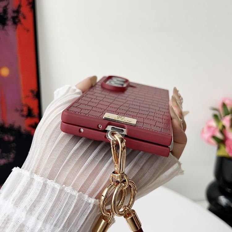 Funda de TPU con textura de cocodrilo y correa para Samsung Galaxy Z Fold7 5G (roja)