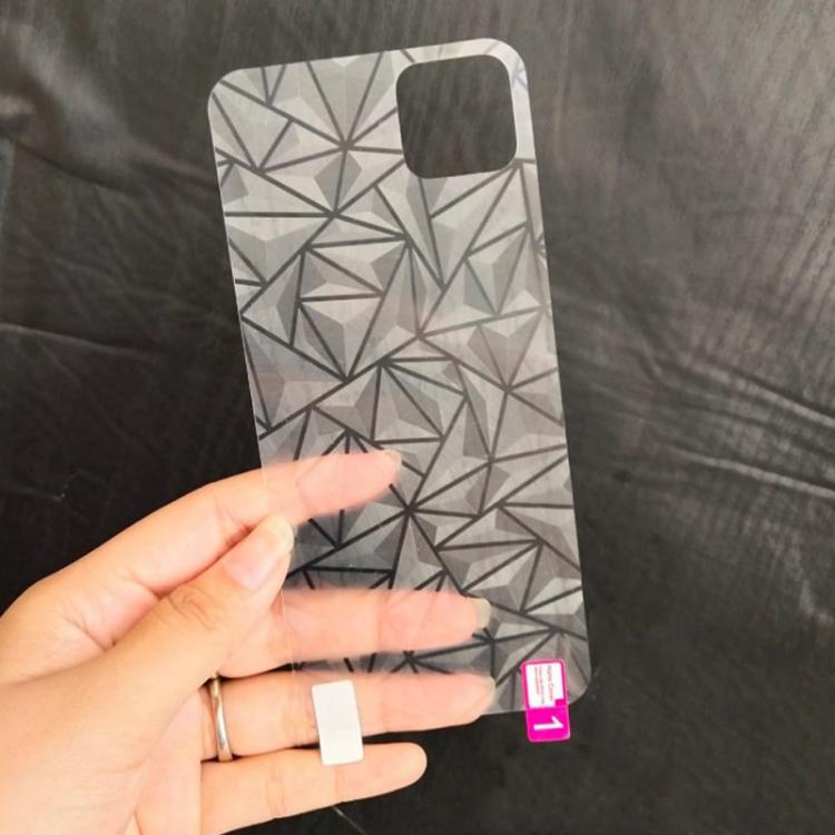 Película Trasera Esmerilada con Patrón de Rombos para iPhone 16 (Plateada)