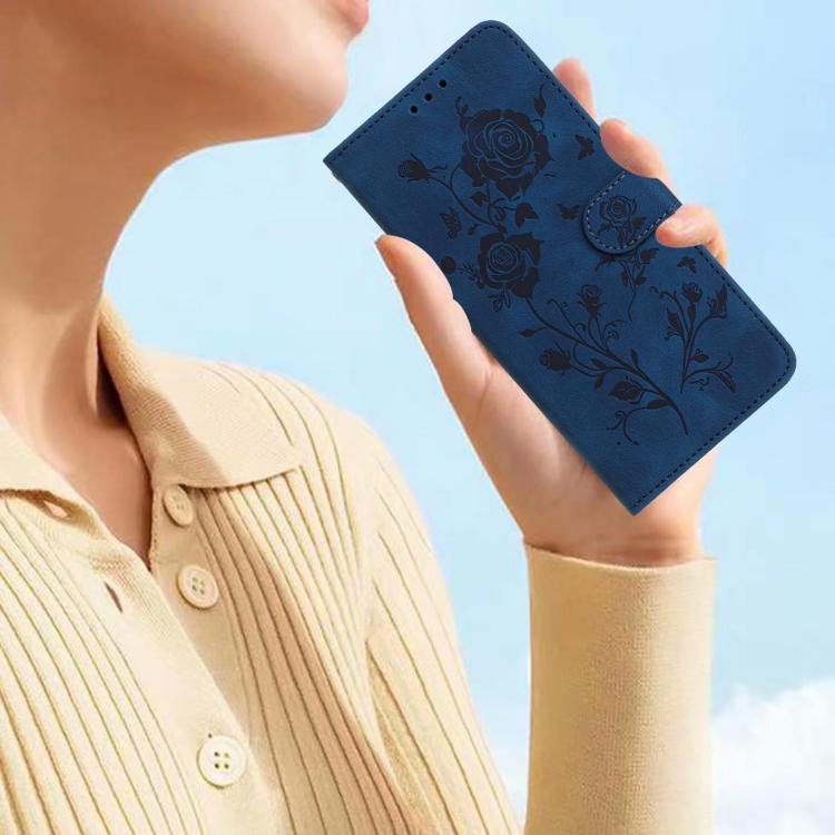 Funda de cuero con estampado floral en relieve para Samsung Galaxy A56 (azul oscuro)