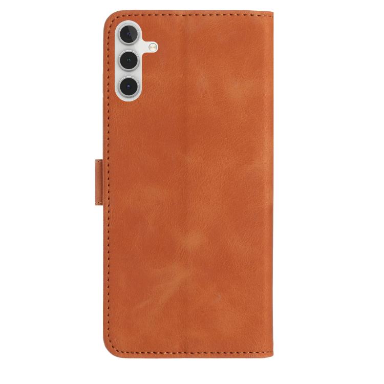 Funda de cuero con estampado de rosas en relieve para Samsung Galaxy A56 (marrón)