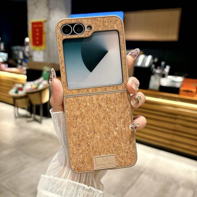 Funda para Samsung Galaxy Z Flip6 5G de piel de cordero, corcho, PU + PC, color marrón (textura de cuero)