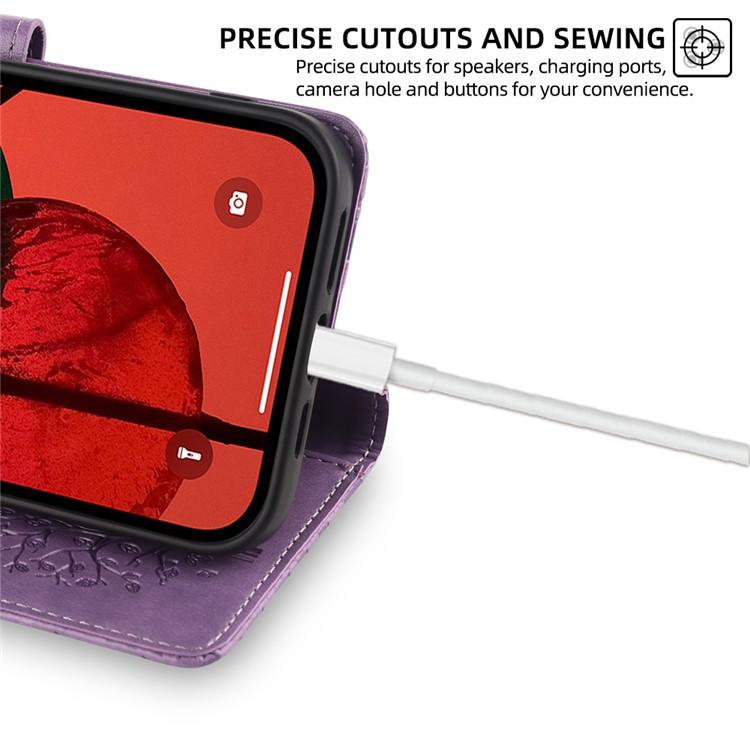 Funda de piel con relieve de árbol y ciervo para Samsung Galaxy S25 5G (morada)
