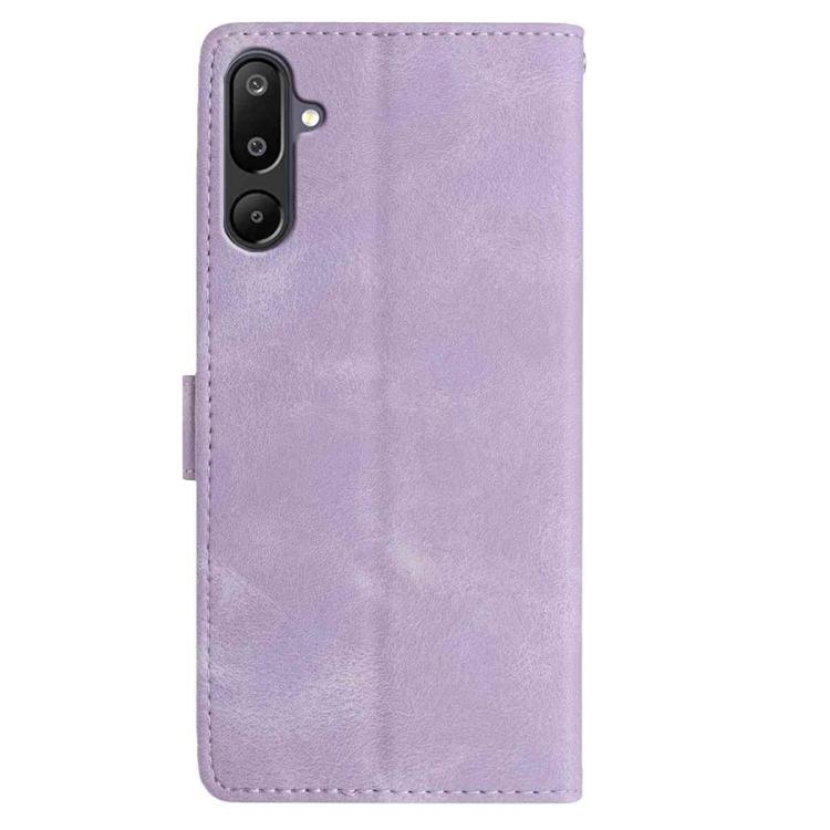 Funda de cuero con estampado floral en relieve para Samsung Galaxy F16 (morado claro)