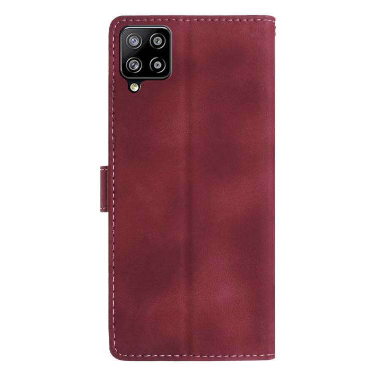 Funda de cuero con estampado floral en relieve para Samsung Galaxy M32 (roja)