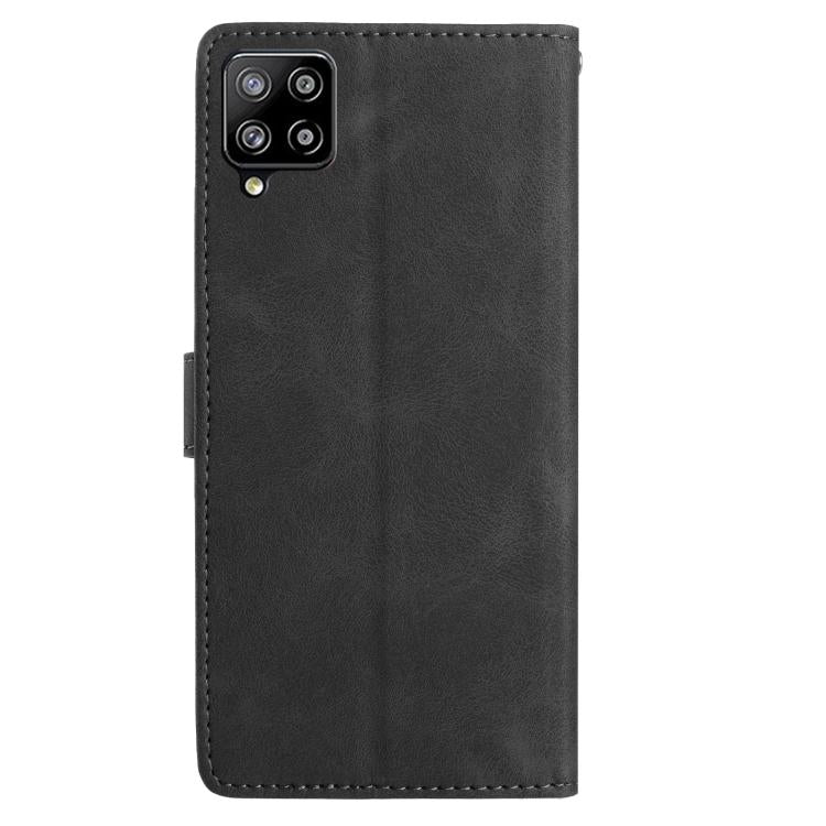 Funda de cuero con estampado de rosas en relieve para Samsung Galaxy M32 (negra)