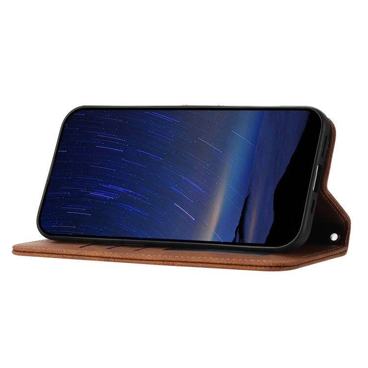 Funda de cuero con textura de rayas en relieve para Huawei Pura 80 Ultra 5G (marrón)