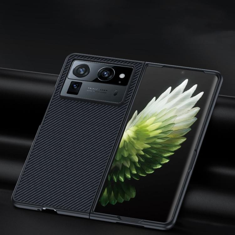 Funda ultrafina con textura de fibra de carbono para Tecno Phantom V Fold2 (negra)
