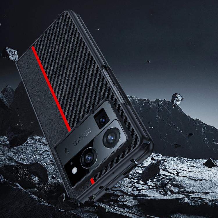 Funda ultrafina con textura de fibra de carbono para Tecno Phantom V Fold2 (negro y rojo)