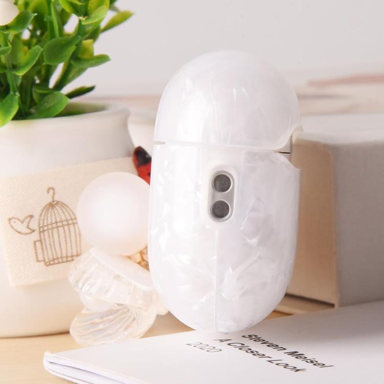 Estuche para auriculares AirPods 3 con textura de perla y hebilla colgante (blanco)