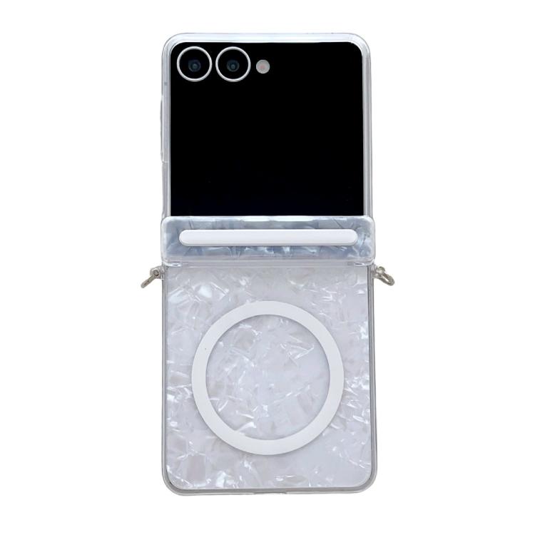 Funda MagSafe con textura perlada y hebilla lateral para Samsung Galaxy Flip7 5G (blanca)