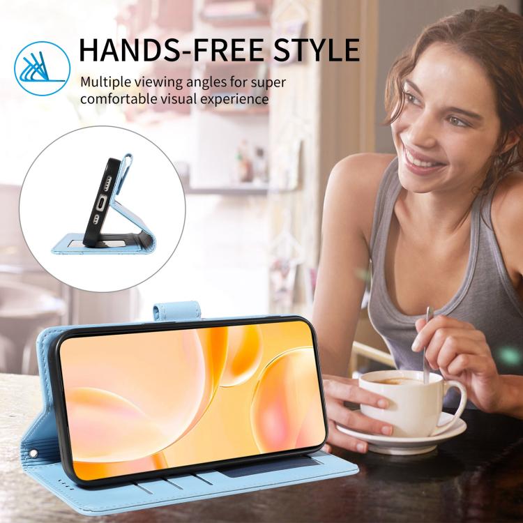 Funda de cuero con bloqueo RFID para Samsung Galaxy A13 4G/5G, con diseño de corazón y perro en relieve (azul cielo)