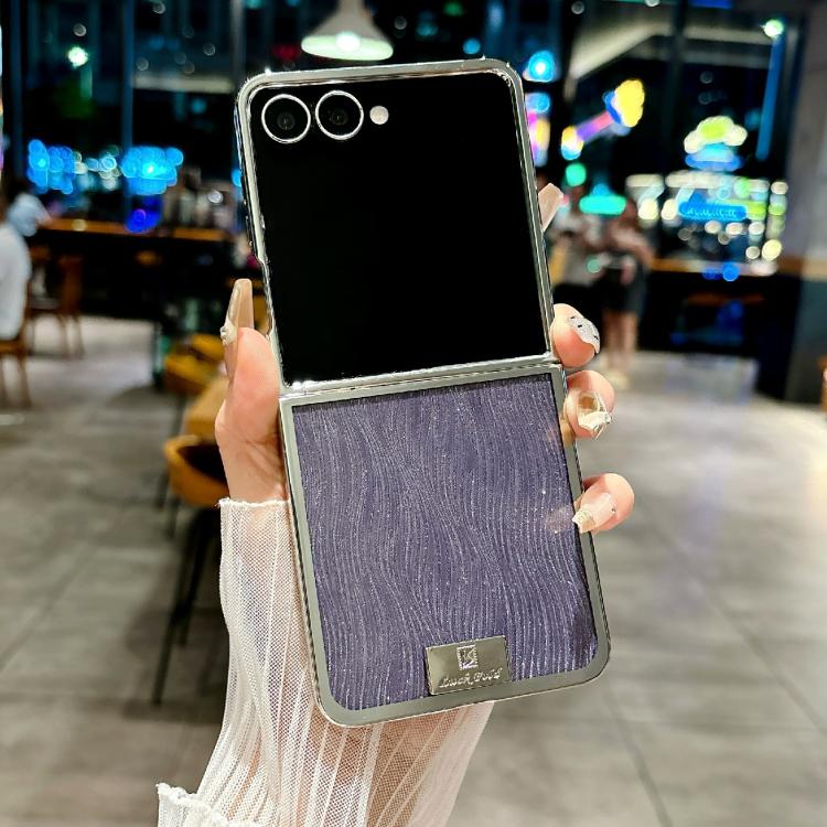 Funda para Samsung Galaxy Z Flip5 con marco chapado, placa de identificación de papel brillante, cobertura total (morado ondulado)
