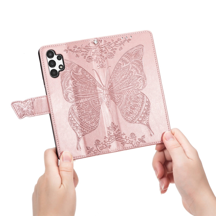 Para Samsung Galaxy A13 4G mariposa amor estuche de cuero en relieve (púrpura claro)