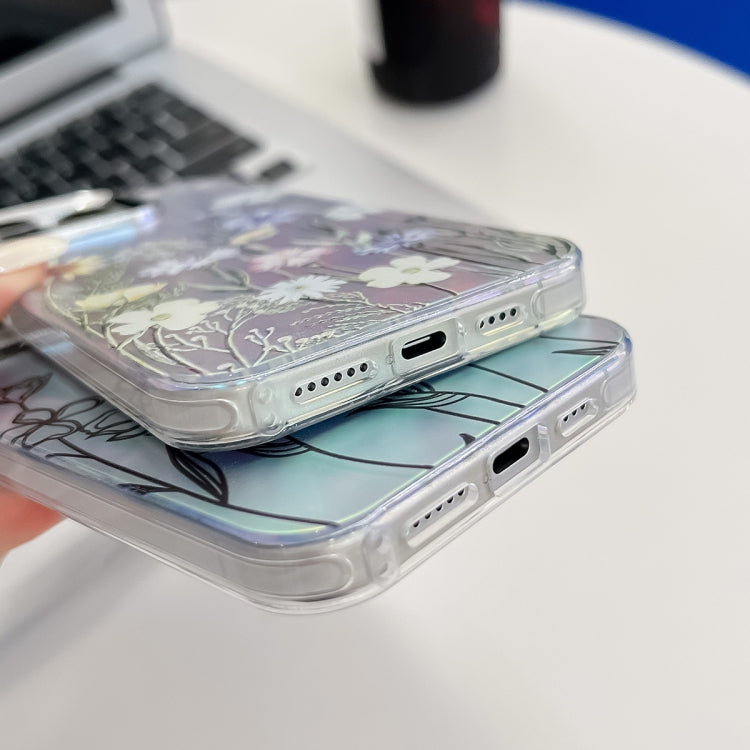Caja de Teléfono TPU para iPhone 15 con Textura de Flor Láser de Galvanoplastia (Flor de Melocotón Ah4) - MOVILSTORE