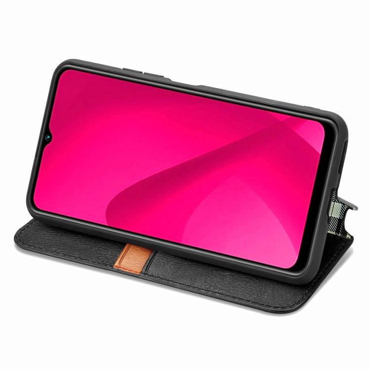 Funda de Cuero Magnética con Diseño de Cuadrícula Cúbica para Oukitel C53 (Negra)