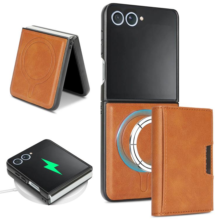 Funda de cuero plegable triple con imán fuerte Kalebol para Samsung Galaxy Z Flip7 (marrón)
