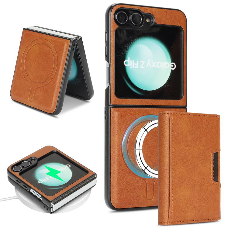 Funda de cuero plegable triple con imán fuerte MagSafe para Samsung Galaxy Z Flip6 (marrón)