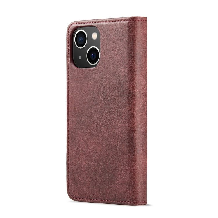 Para iPhone 15 Dg.Ming Funda para Teléfono de Cuero Magnético Desmontable con Textura Crazy Horse (Rojo) - MOVILSTORE
