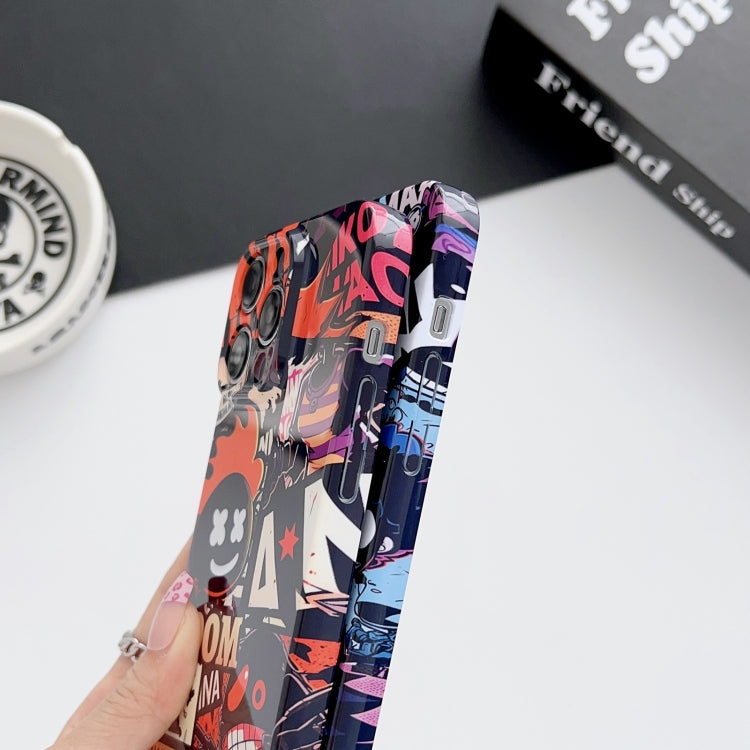Para iPhone 15 Funda para Teléfono con Orificio Preciso para PC con Patrón Pintado (Astronauta de Pintura Naranja) - MOVILSTORE