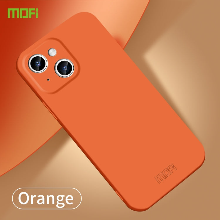 Para iPhone 15 Mofi Qin Series Skin Feel Funda de Silicona con Todo Incluido (Naranja) - MOVILSTORE